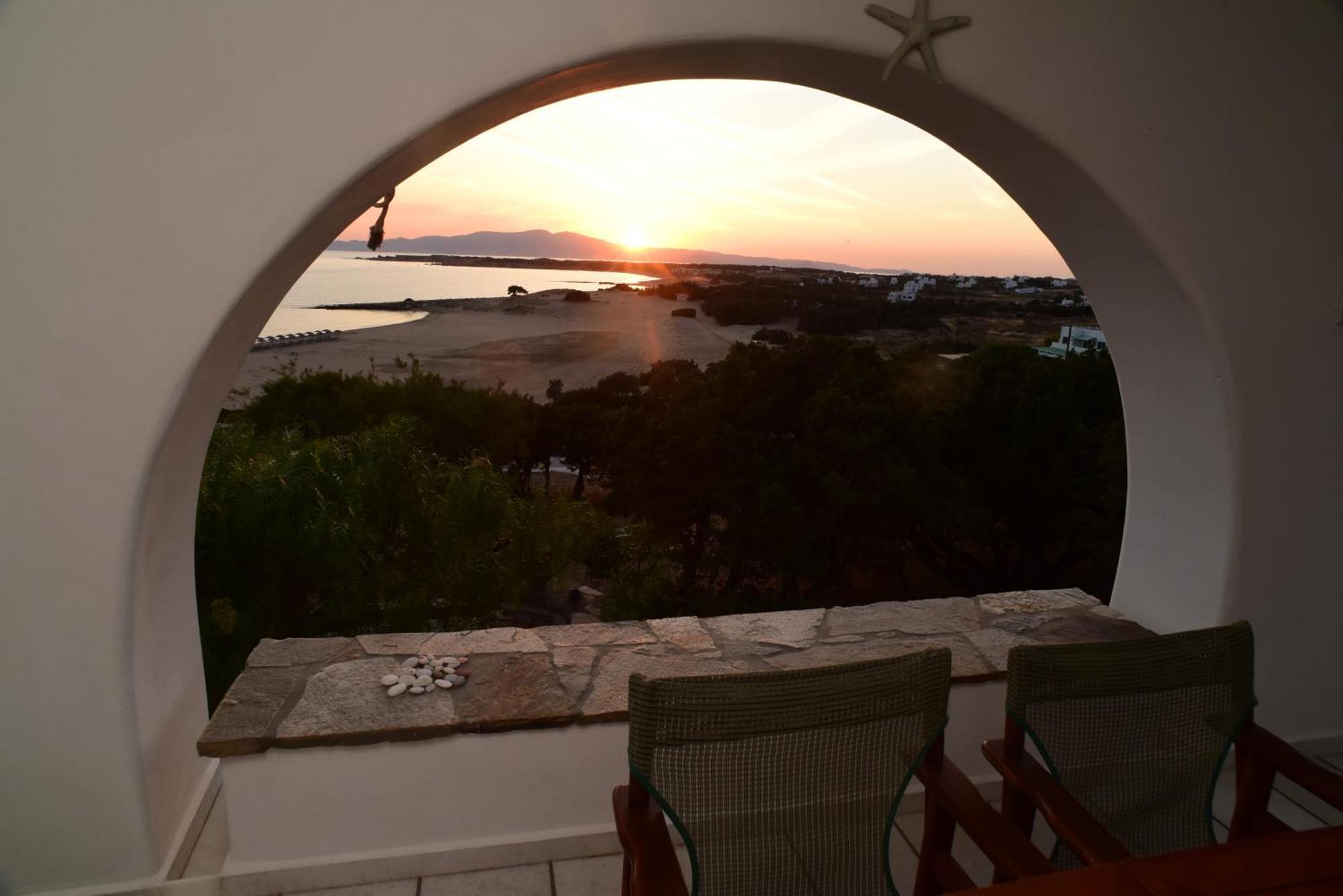 Paradise Pirgaki Naxos * Agiassos