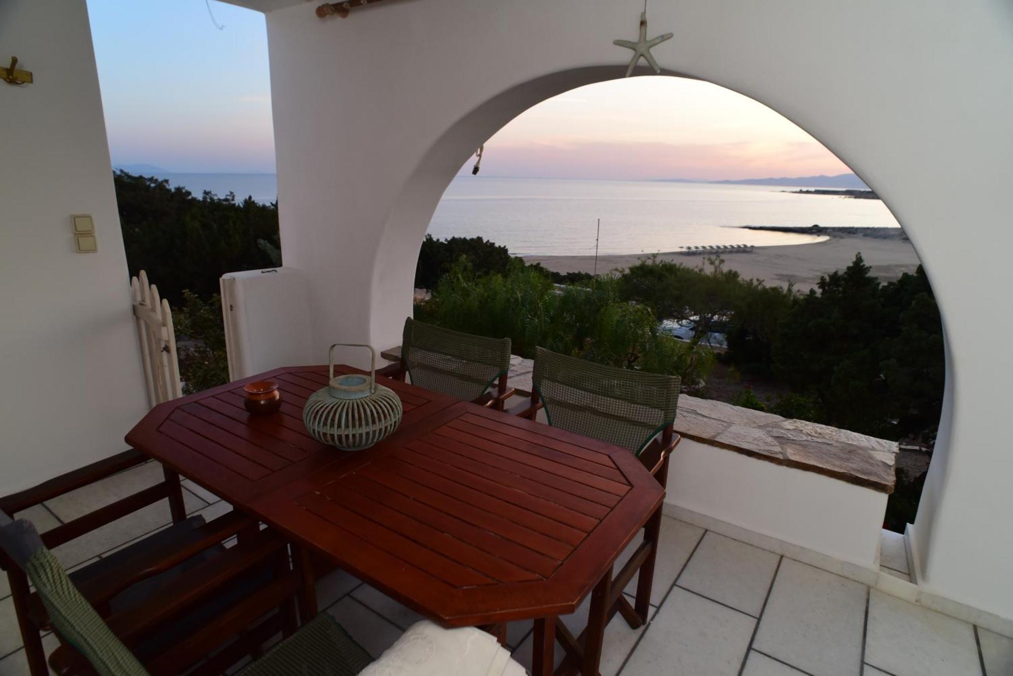 Paradise Pirgaki Naxos * Agiassos